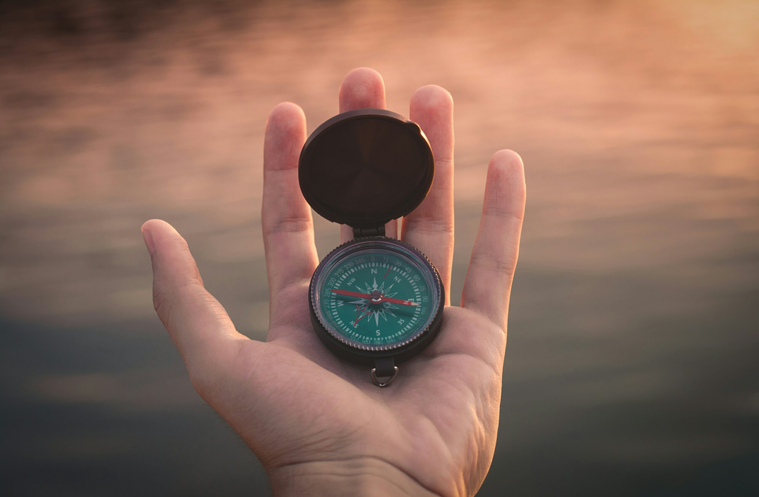 About Aron Visuals 3jBU9TbKW7o Unsplash 1 Scaled